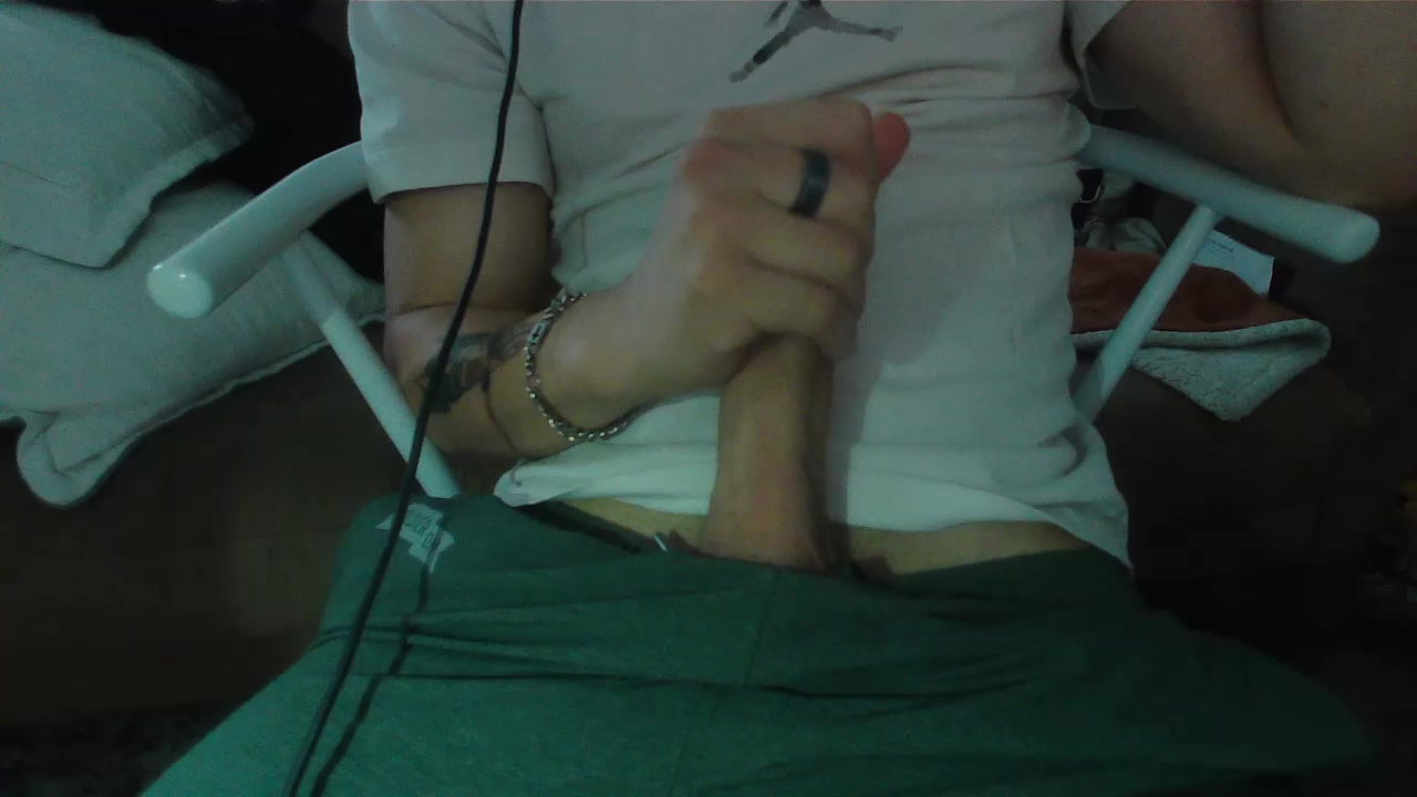 Michaeljkl Live Cam Screenshot – 2025-08-20 22:19:29