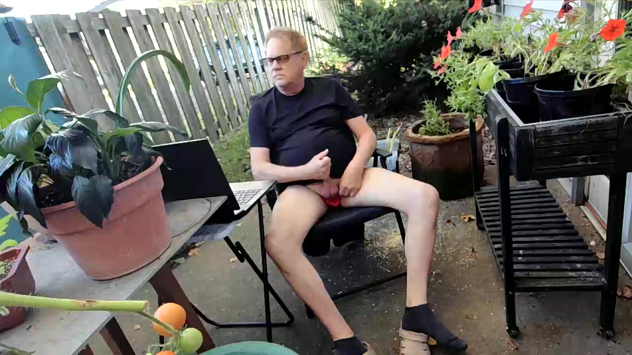 MikeSpyke Live Cam Screenshot – 2025-08-20 23:02:52