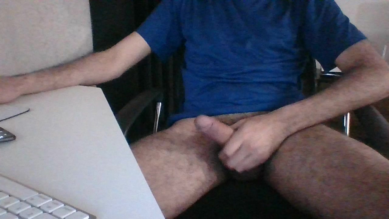 Miles2828 Live Cam Screenshot – 2025-08-22 03:03:16