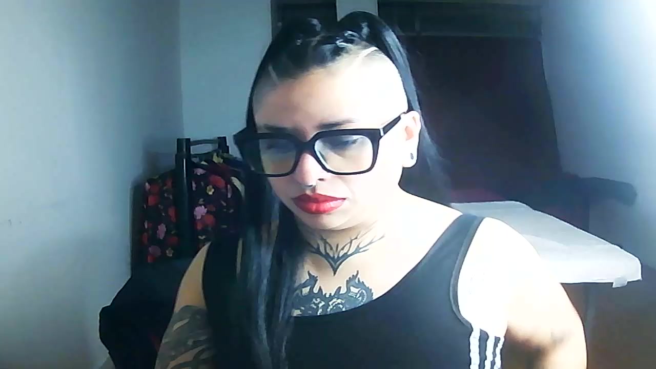 MissB00ty Live Cam Screenshot – 2025-08-07 00:48:27