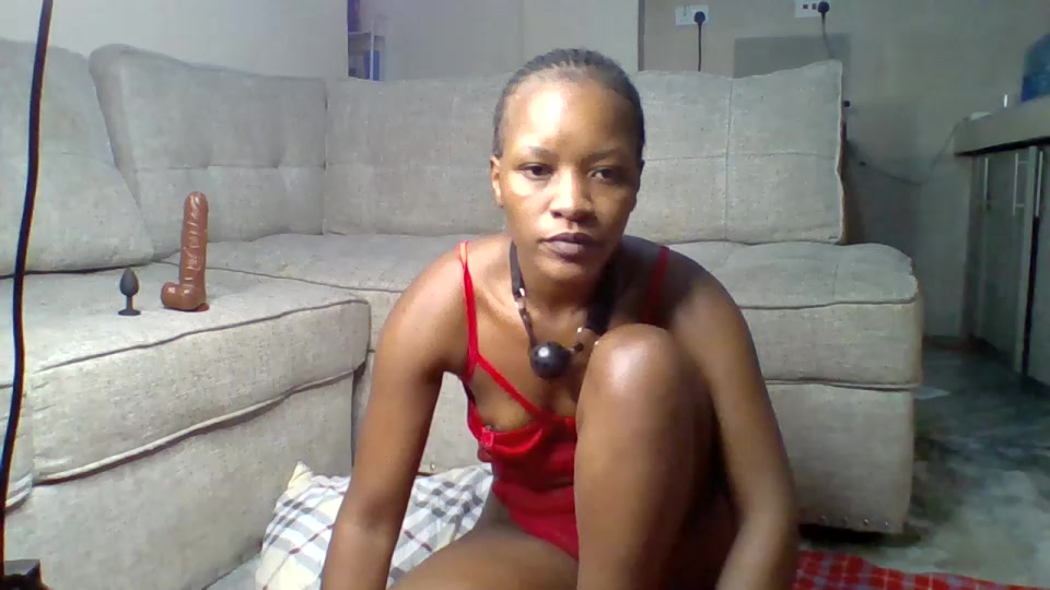 MissBehavin69 Live Cam Screenshot – 2025-08-15 19:26:40