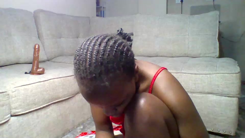 MissBehavin69 Live Cam Screenshot – 2025-08-15 22:07:21