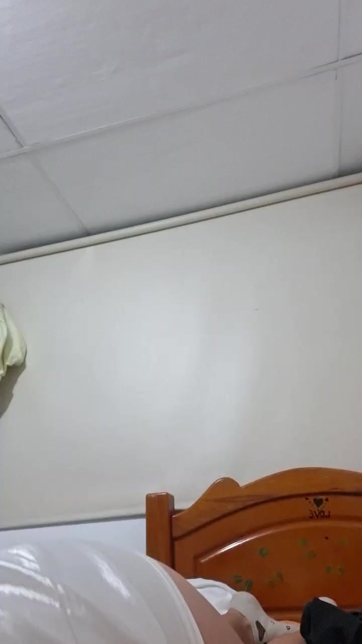 Moe_senpai Live Cam Screenshot – 2025-08-06 04:44:51