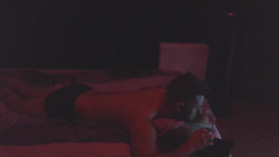 MrTomfun Live Cam Screenshot – 2025-08-12 06:50:28