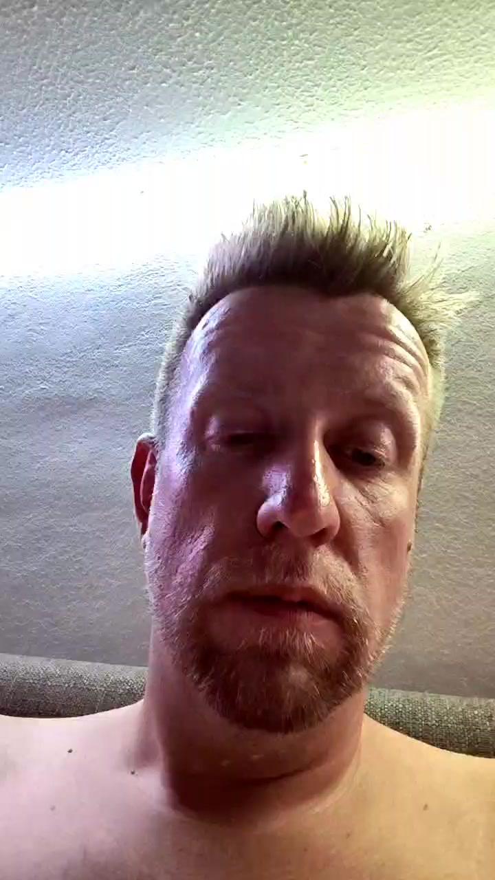 MurkyFist Live Cam Screenshot – 2025-08-25 00:24:16