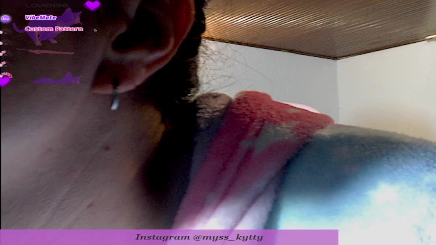 MyssKytty Live Cam Screenshot – 2025-08-12 08:09:24