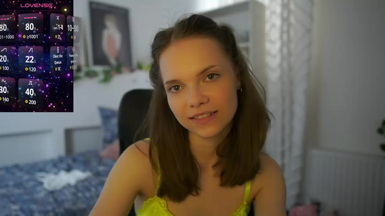 NatashaMalkova Live Cam Screenshot – 2025-08-04 14:04:09