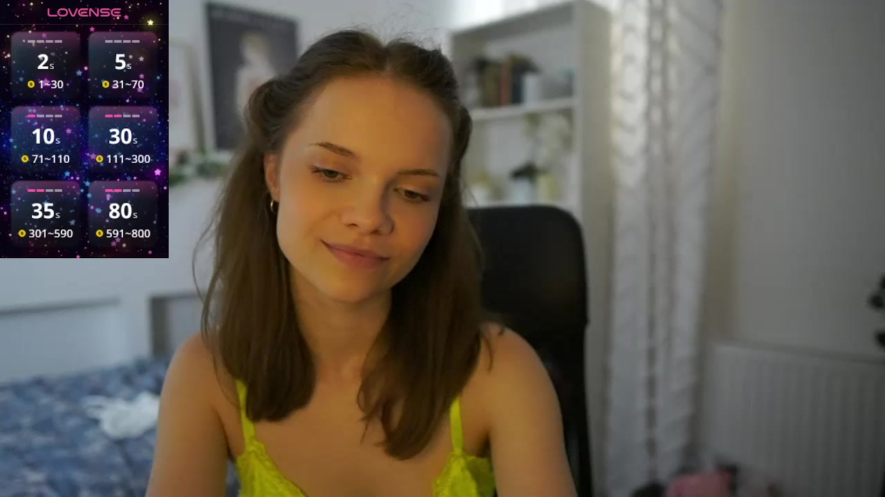 NatashaMalkova Live Cam Screenshot – 2025-08-04 14:24:09