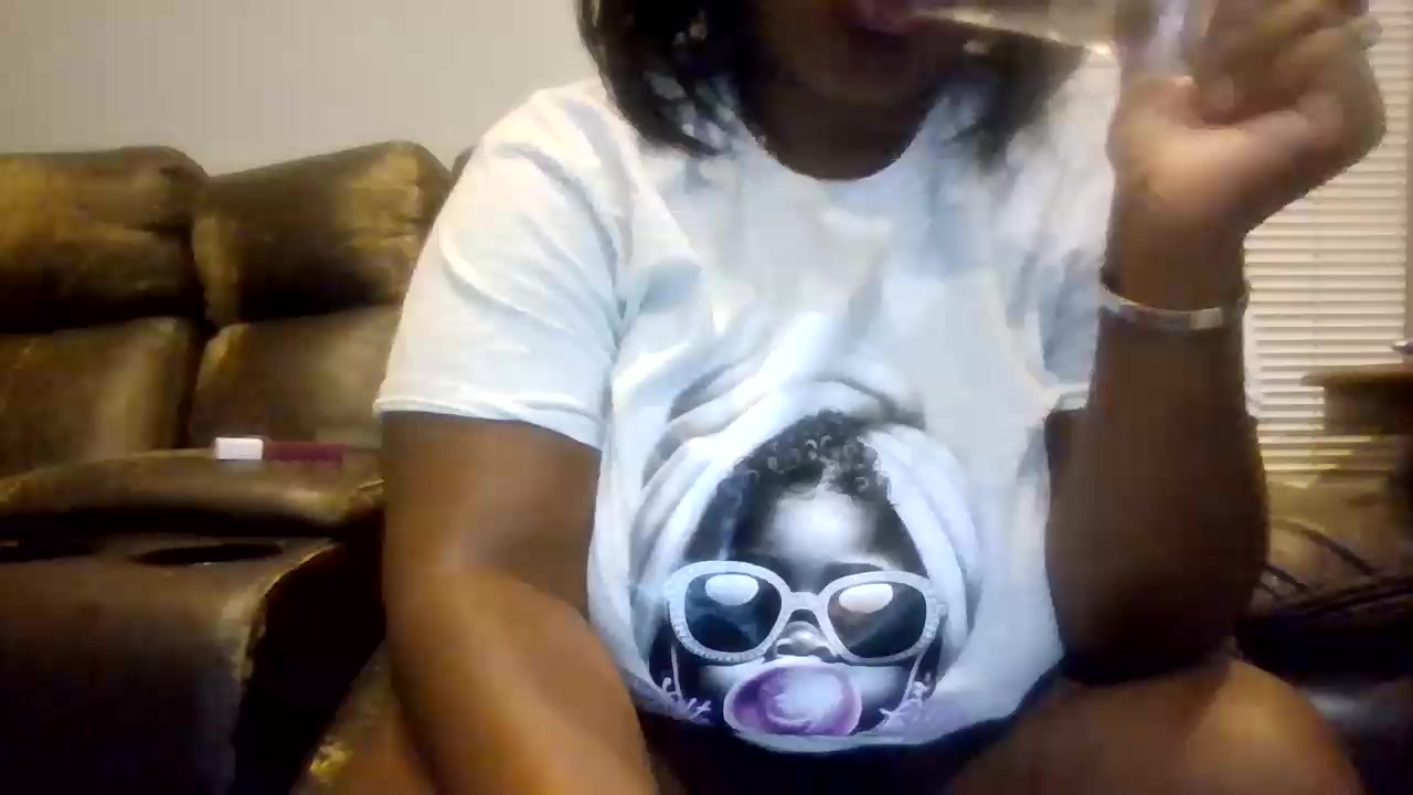 Needmehard Live Cam Screenshot – 2025-08-08 05:13:21