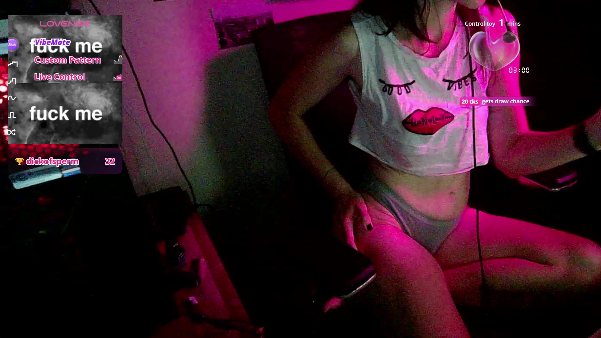 NerdyLilBirdie Live Cam Screenshot – 2025-08-20 03:10:21