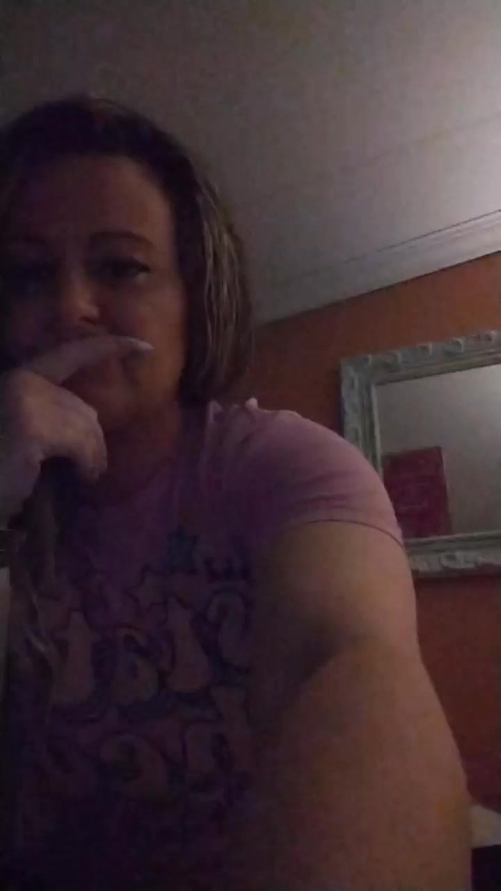 Nikkie699 Live Cam Screenshot – 2025-08-14 04:13:25