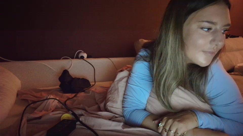 Ninaofficial Live Cam Screenshot – 2025-08-04 20:30:18