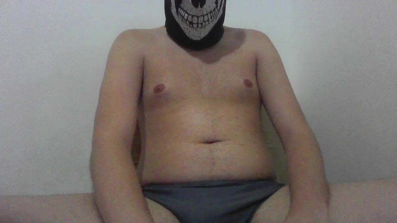 Novinteriorj Live Cam Screenshot – 2025-08-23 19:12:35