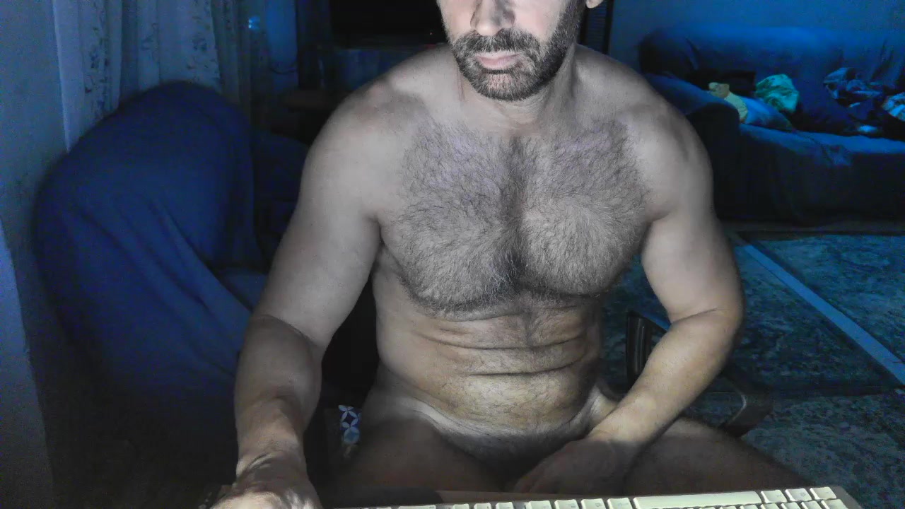 Olmo_hot Live Cam Screenshot – 2025-08-03 21:29:38