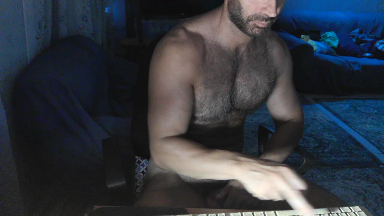Olmo_hot Live Cam Screenshot – 2025-08-03 22:09:16