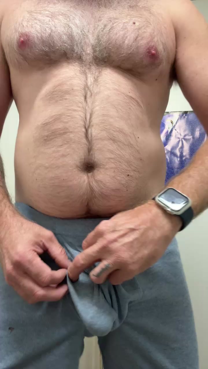 Onesexydilf Live Cam Screenshot – 2025-08-10 13:40:36