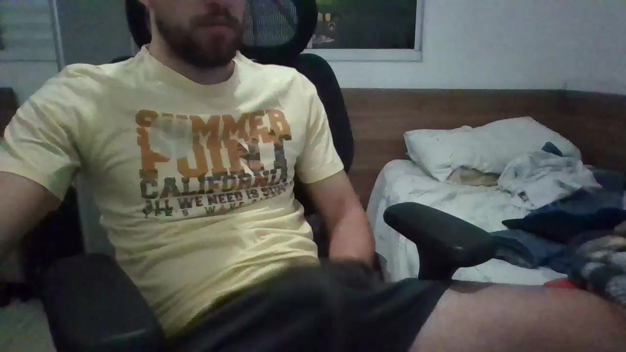 OnlyforCumBoy Live Cam Screenshot – 2025-08-07 02:14:59