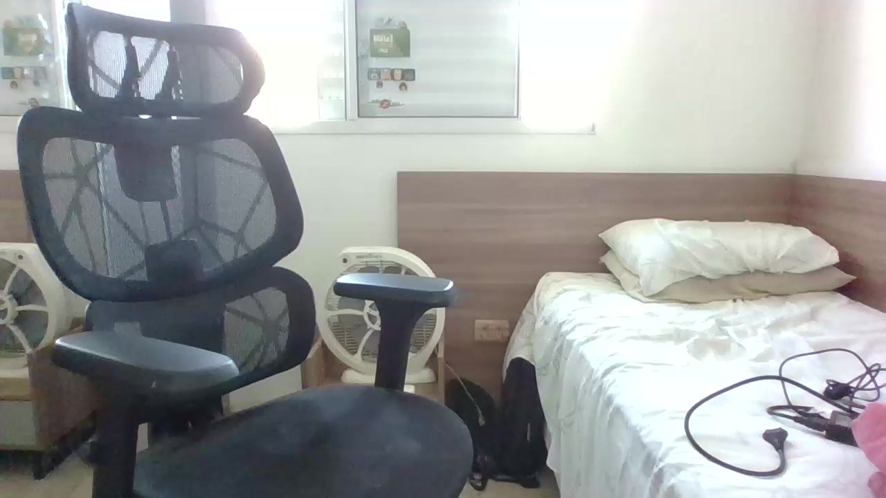 OnlyforCumBoy Live Cam Screenshot – 2025-08-25 18:40:49