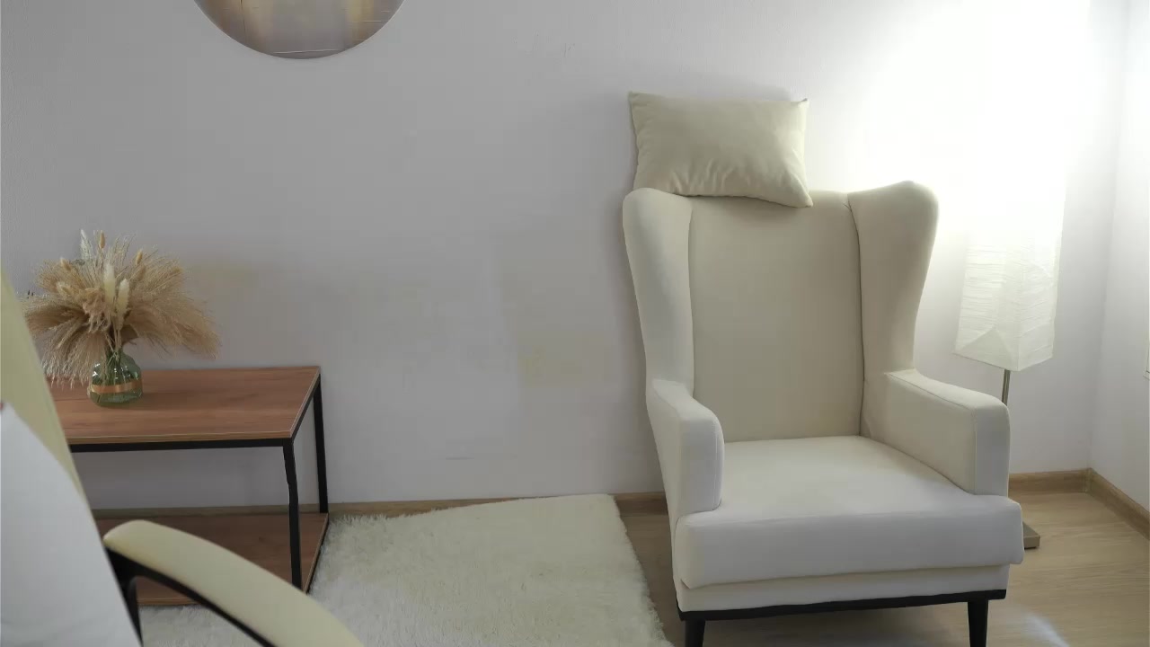 OpheliaPalomba Live Cam Screenshot – 2025-08-19 11:16:08