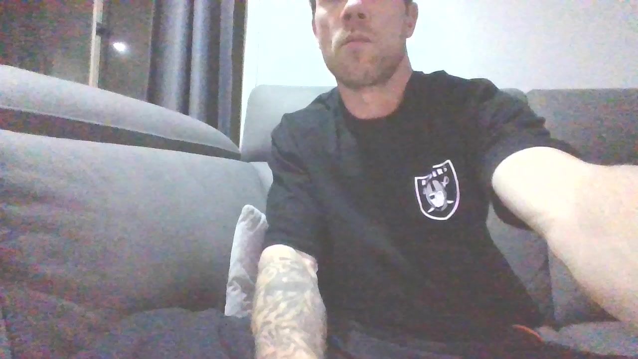 OzziePrnStrCple Live Cam Screenshot – 2025-08-04 09:12:35
