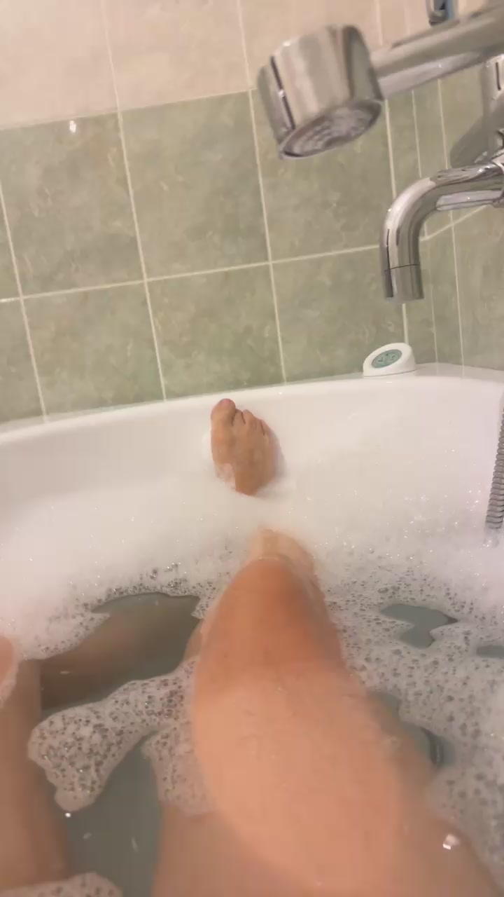 Paolo7hot Live Cam Screenshot – 2025-08-05 18:25:18
