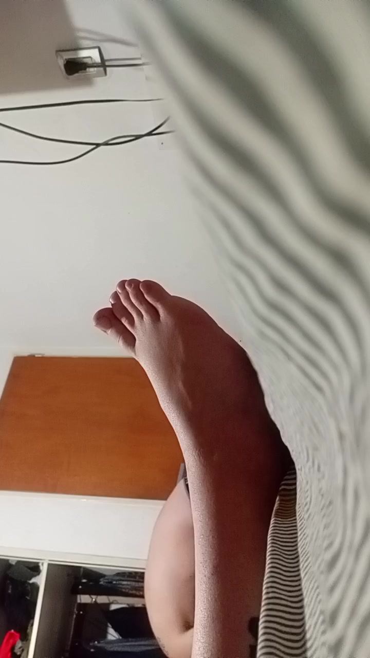 Parejasuckfeet Live Cam Screenshot – 2025-09-04 22:32:28
