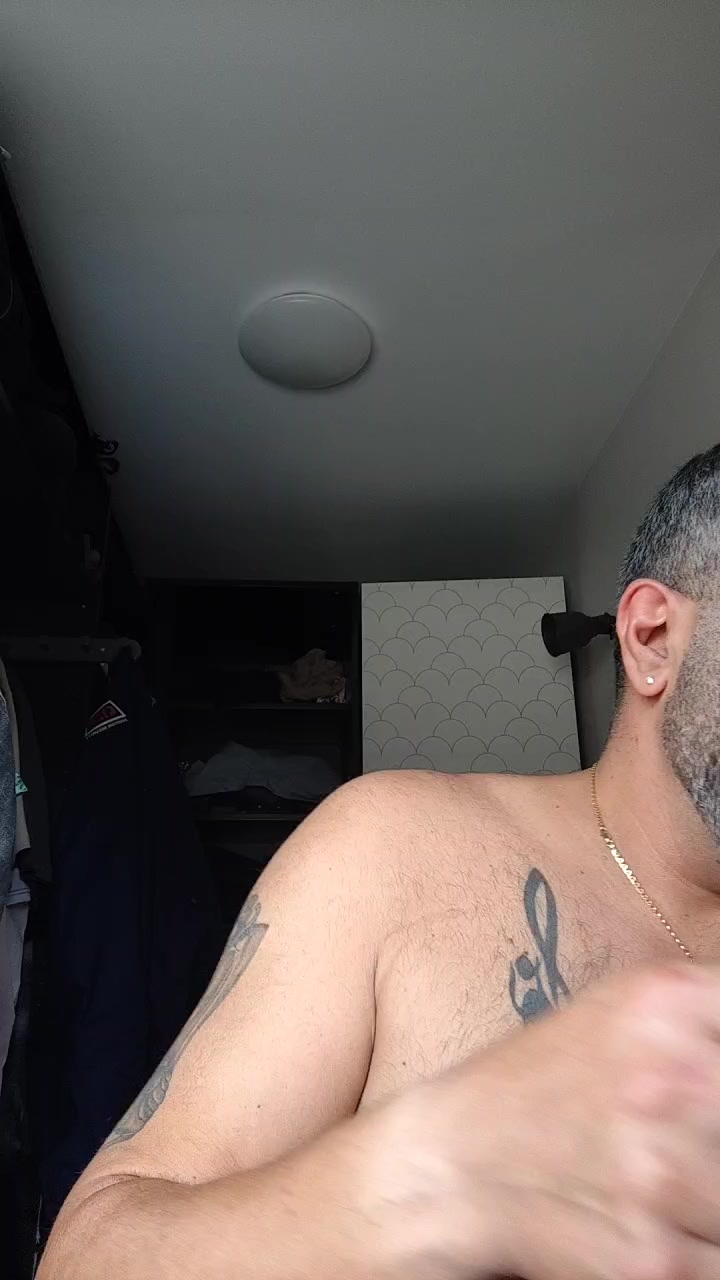 Parsa000 Live Cam Screenshot – 2025-08-06 10:06:32