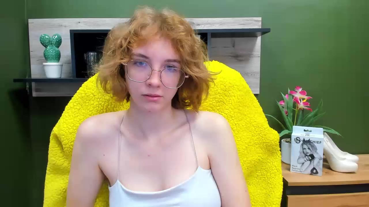Penny_Pleasure Live Cam Screenshot – 2025-09-26 06:40:42