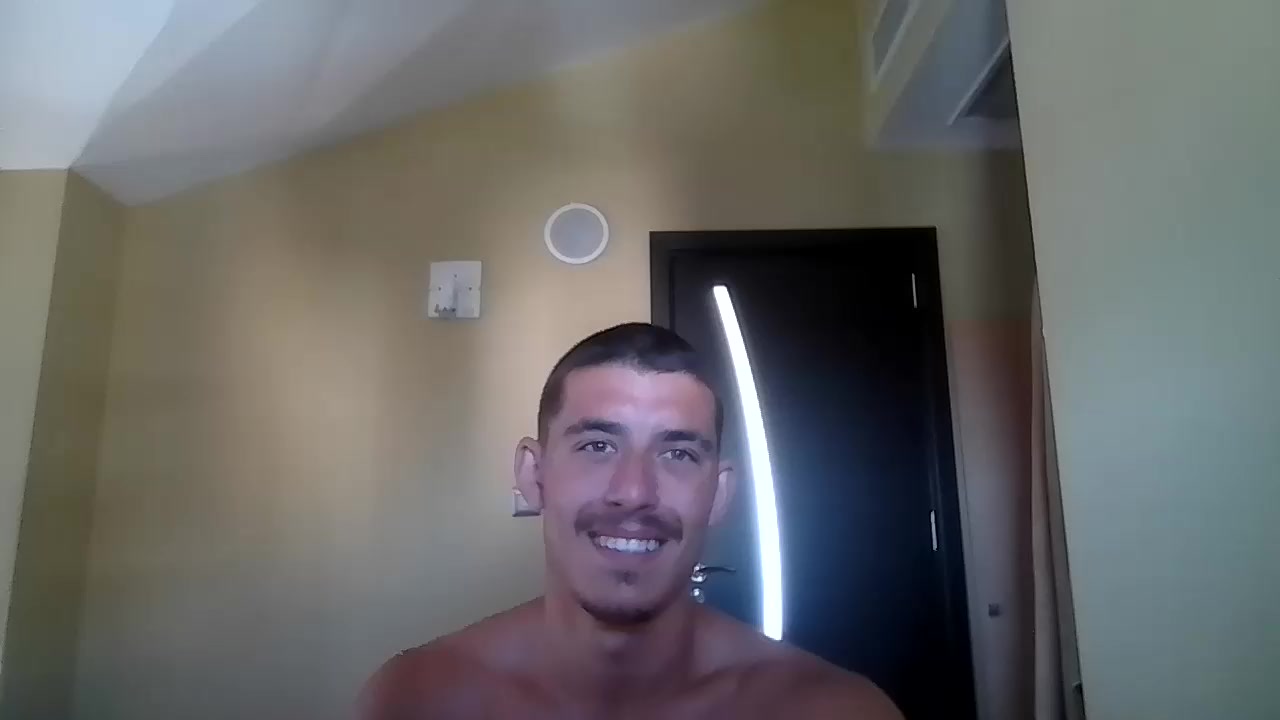 Peterminev Live Cam Screenshot – 2025-08-13 08:46:52