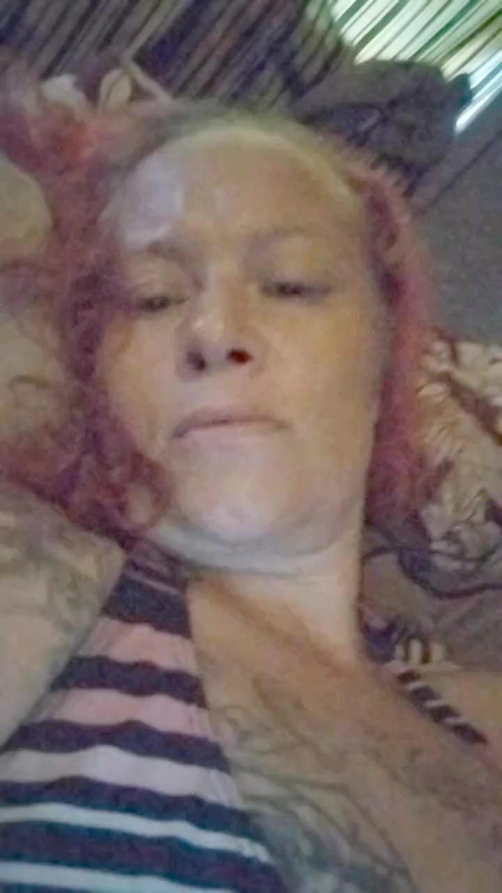 QUEENB8675 Live Cam Screenshot – 2025-08-14 23:30:22