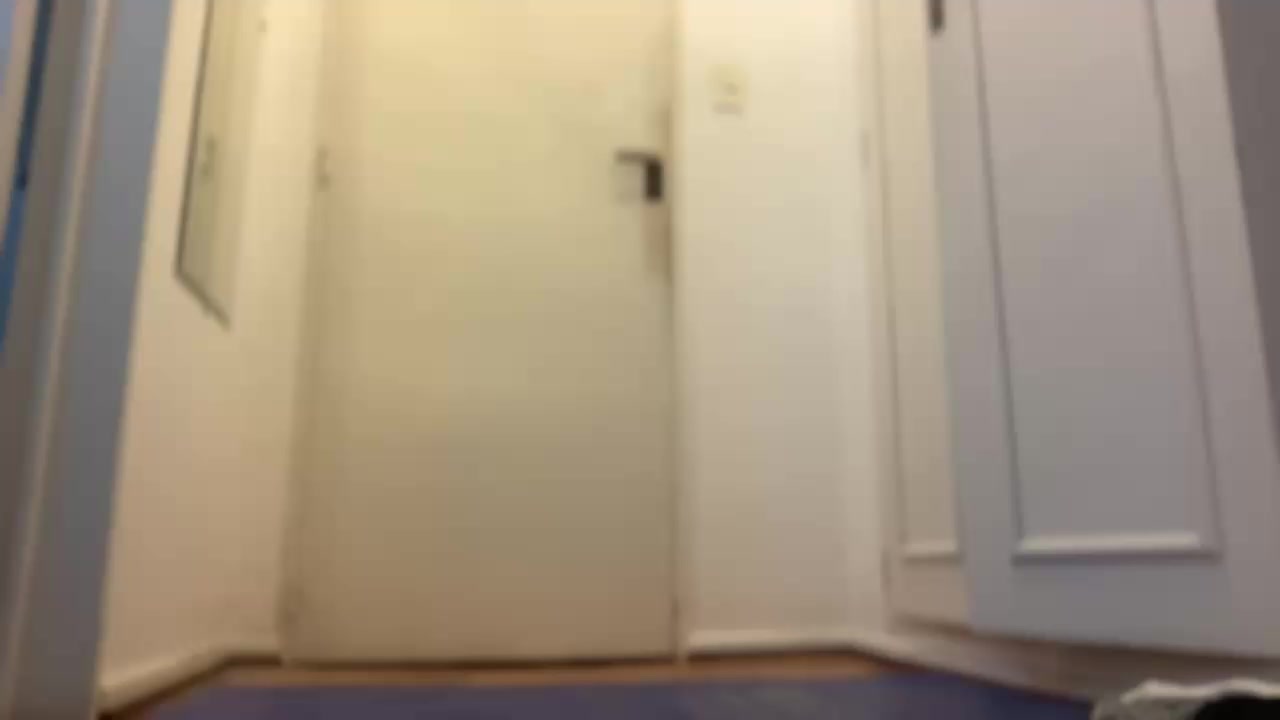 Rb3rt001 Live Cam Screenshot – 2025-08-16 00:19:07