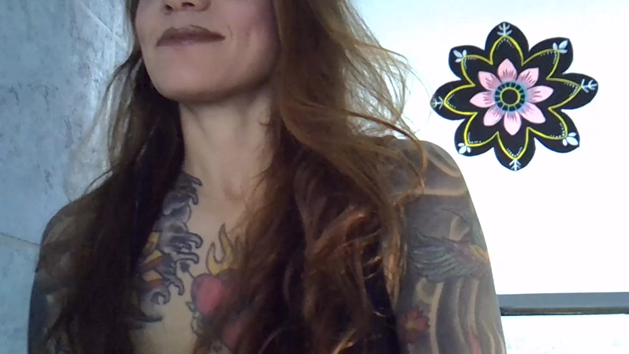 RedGinger7 Live Cam Screenshot – 2025-08-21 01:54:21