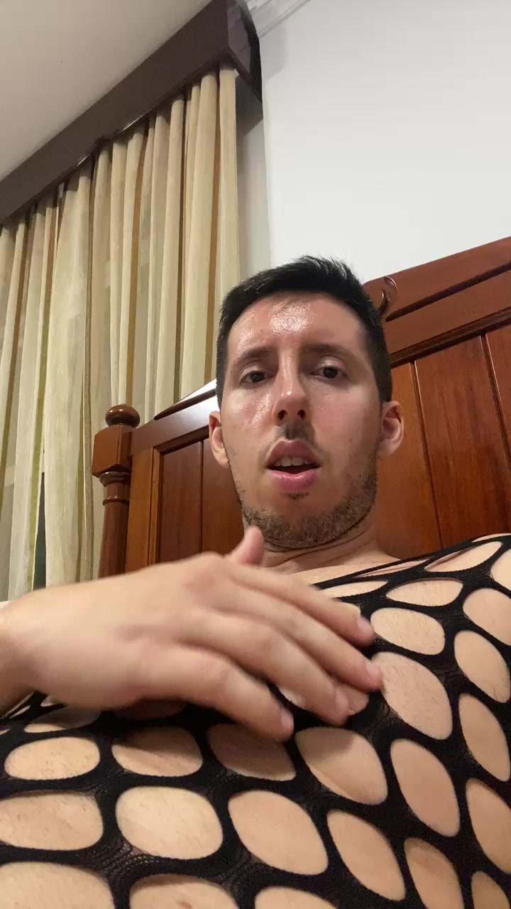 Rickcumming Live Cam Screenshot – 2025-08-06 20:15:35