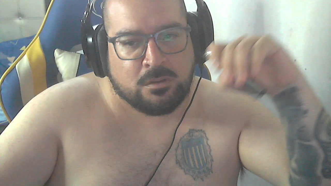 Rosarioso32 Live Cam Screenshot – 2025-08-05 22:55:10