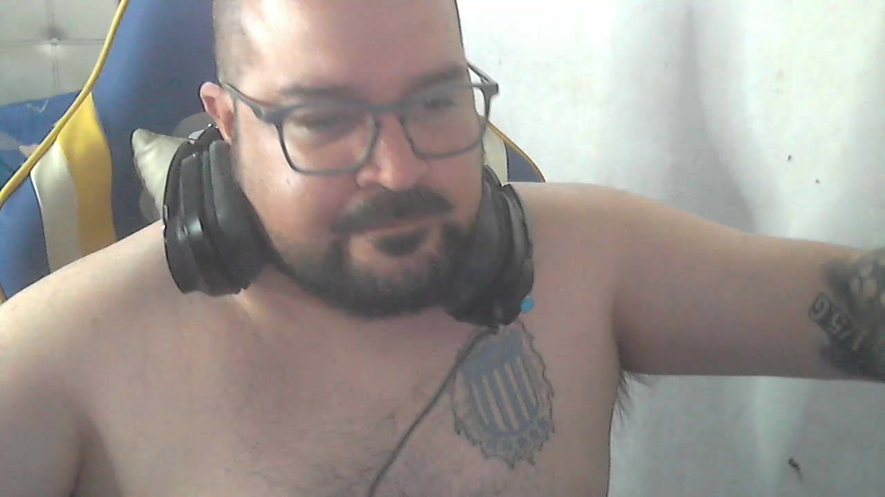 Rosarioso32 Live Cam Screenshot – 2025-08-05 23:23:02