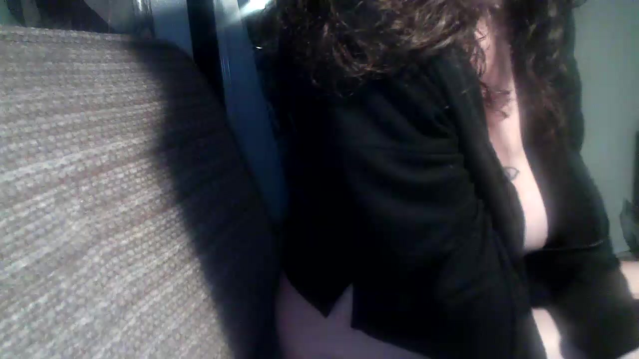 RosiePeeking Live Cam Screenshot – 2025-08-07 12:29:12