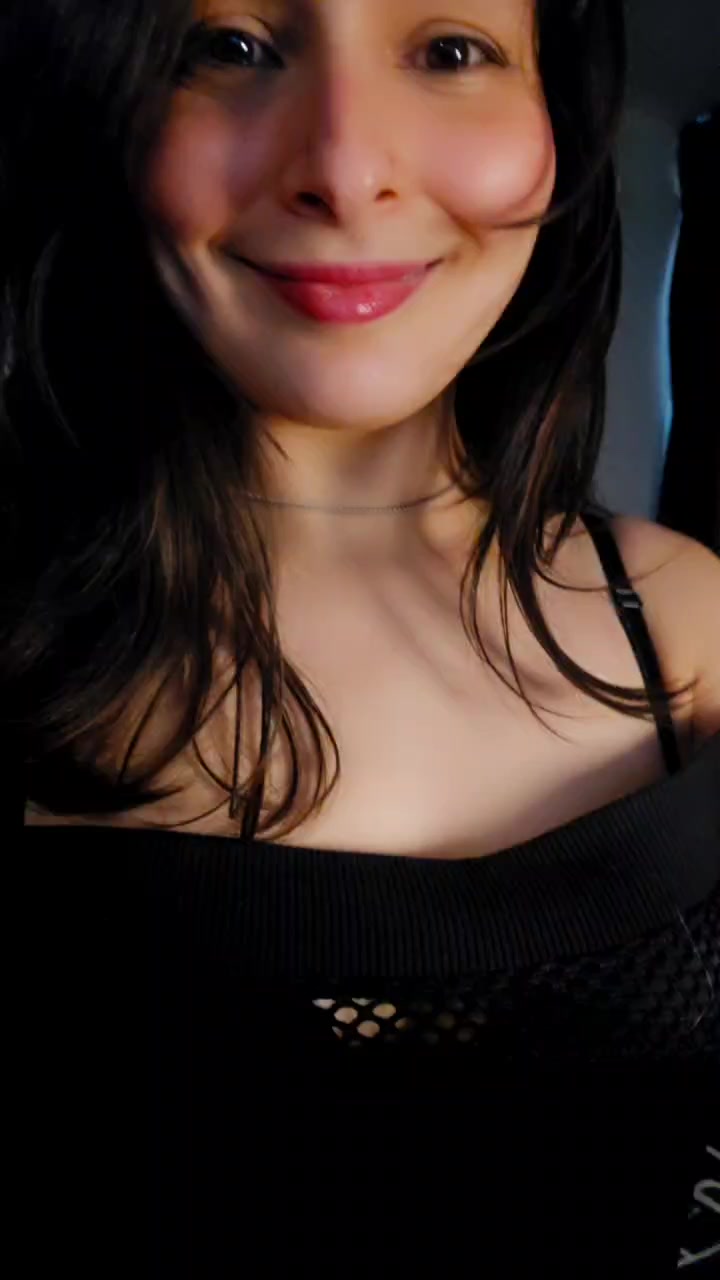 Roxannepiggy Live Cam Screenshot – 2025-08-29 22:46:53