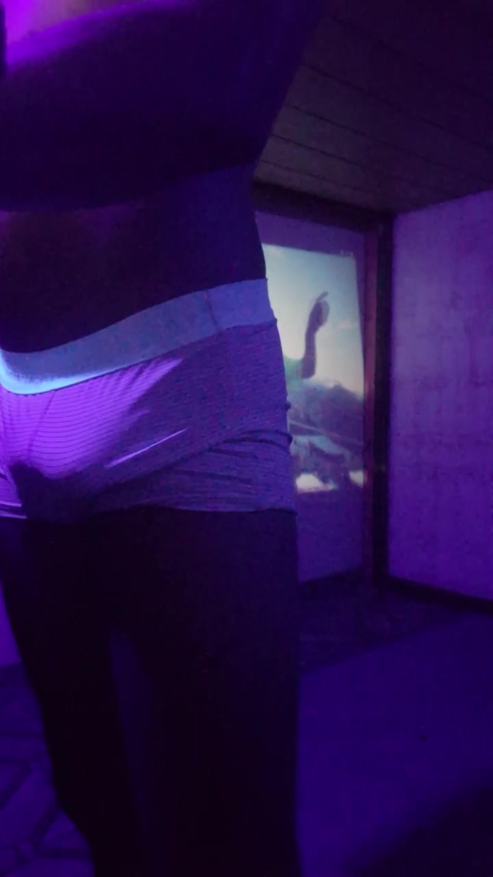 SamGarcia Live Cam Screenshot – 2025-08-05 00:27:03