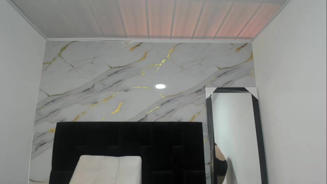 Samaanthaa1 Live Cam Screenshot – 2025-08-22 18:21:36
