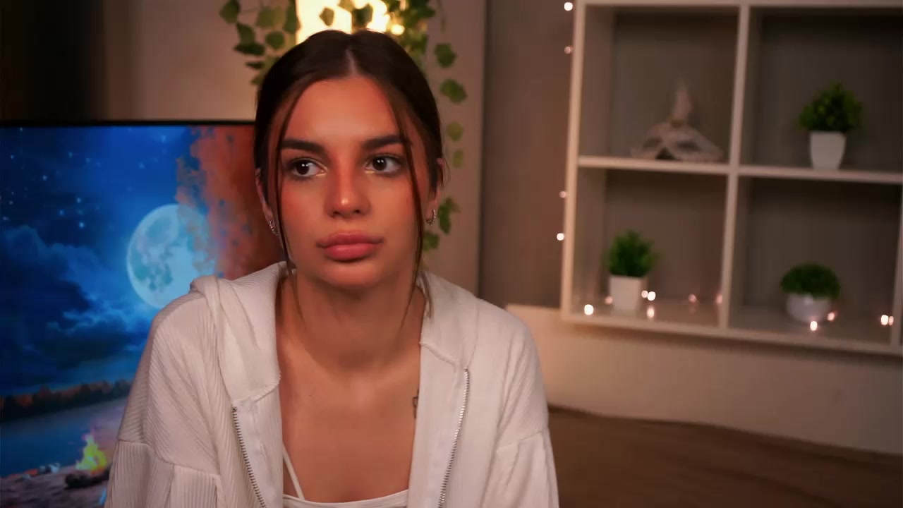 SantinaQuereto Live Cam Screenshot – 2025-11-09 14:39:58