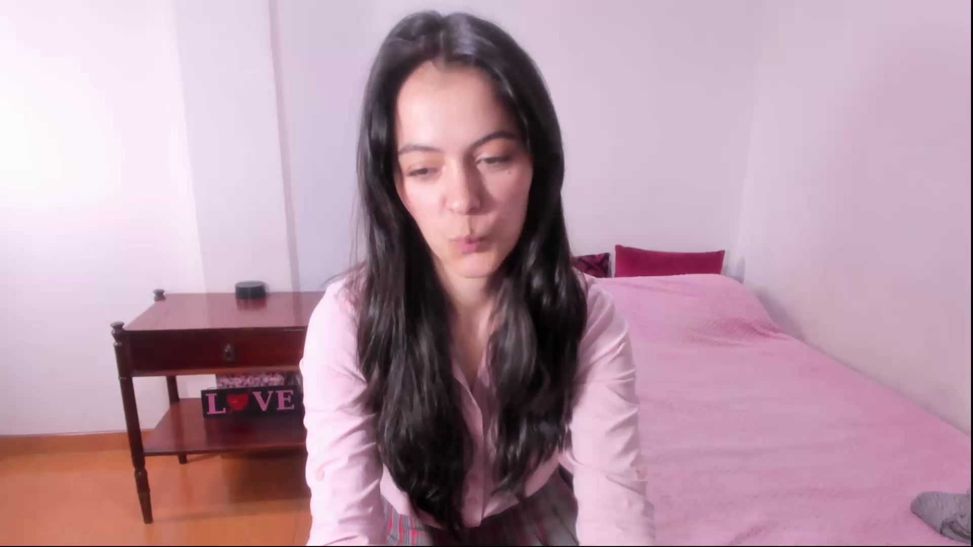 Saraphsweet06 Live Cam Screenshot – 2025-08-26 17:23:20