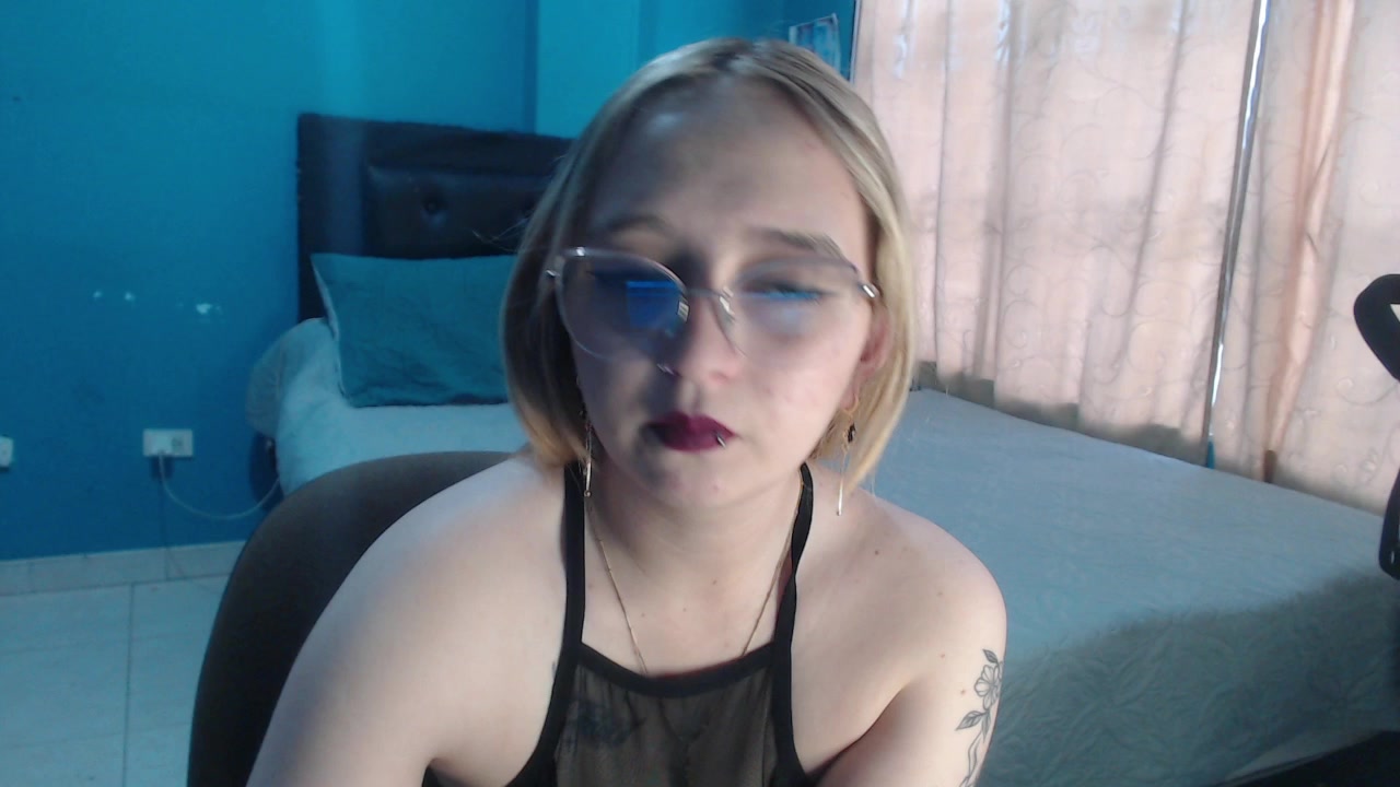 Saraross1 Live Cam Screenshot – 2025-09-12 11:35:49