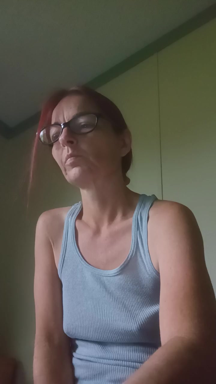 Sexybama80 Live Cam Screenshot – 2025-08-04 19:12:53