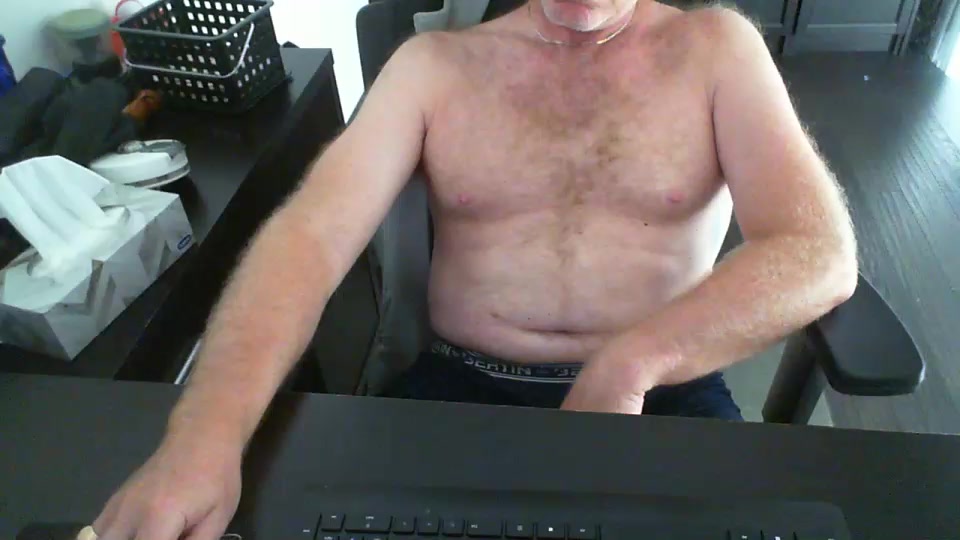 Shalun4ik Live Cam Screenshot – 2025-08-11 22:22:34