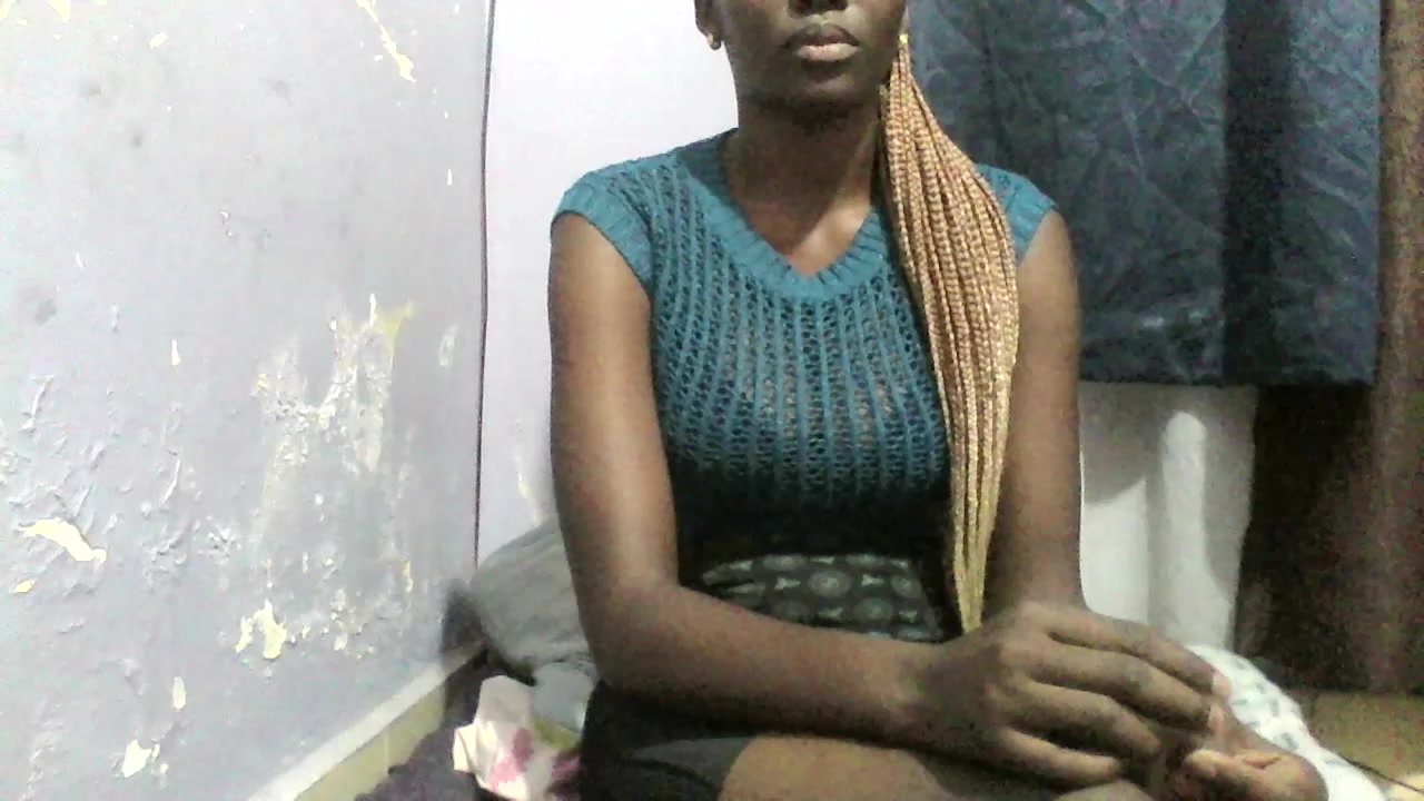 Shania_lover Live Cam Screenshot – 2025-09-22 16:48:18