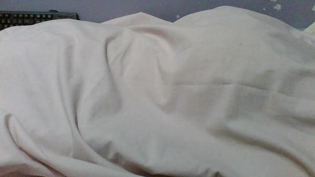 Shania_lover Live Cam Screenshot – 2025-09-30 01:20:59