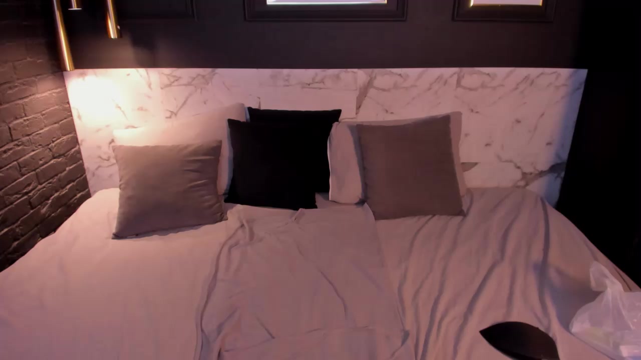 Shannonshine Live Cam Screenshot – 2025-08-22 06:34:40