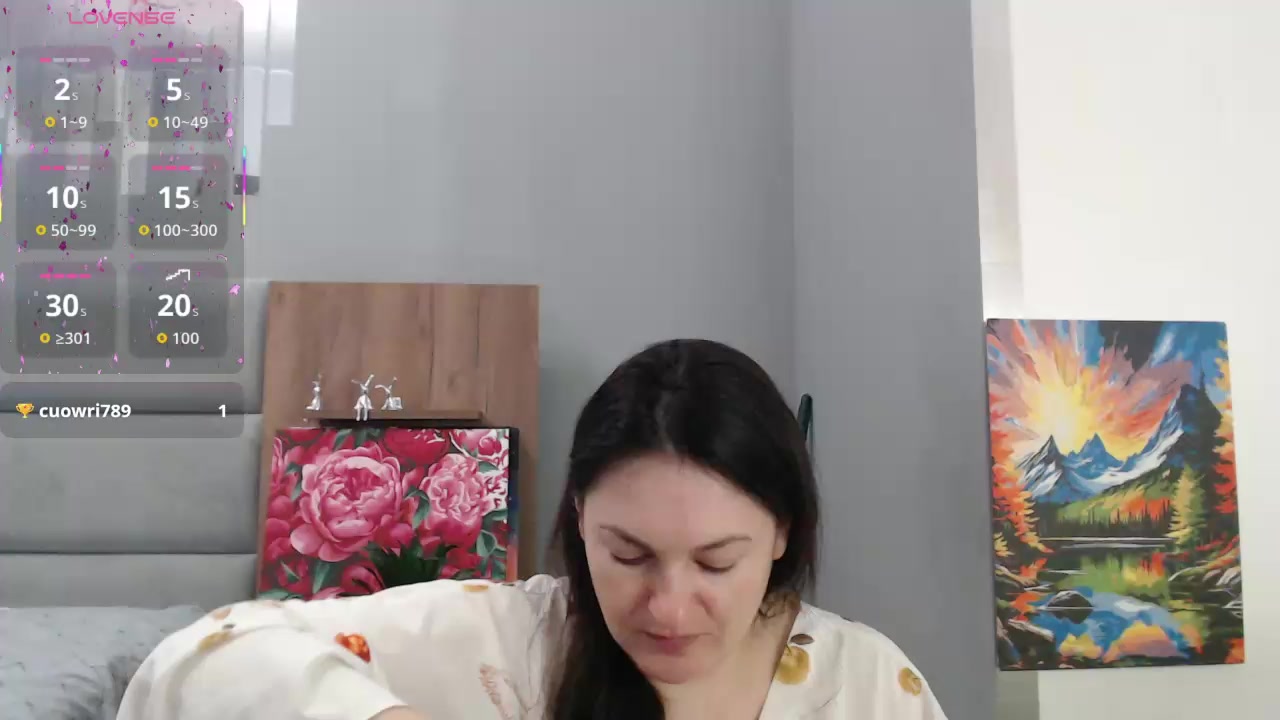 StacyDavise_ Live Cam Screenshot – 2025-08-15 01:21:33