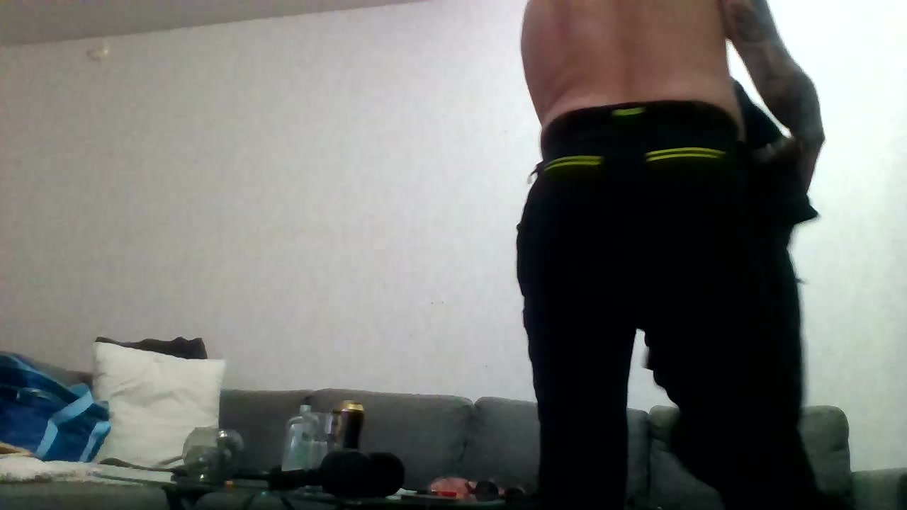 SubSlutBoi889 Live Cam Screenshot – 2025-10-01 22:07:12