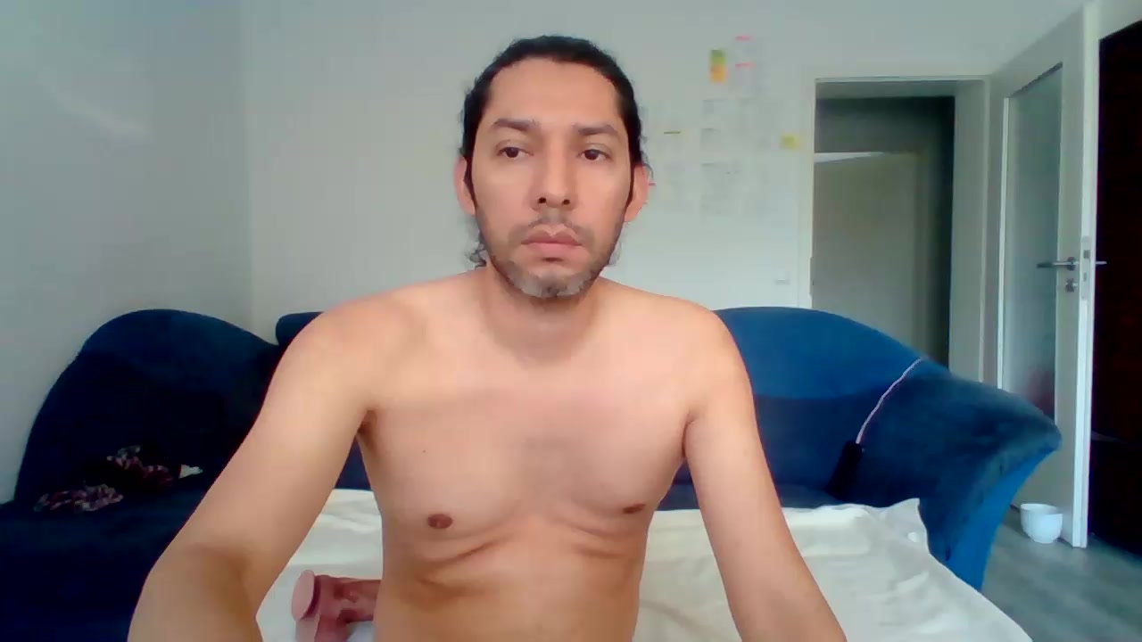 Subfag02 Live Cam Screenshot – 2025-08-29 13:06:46
